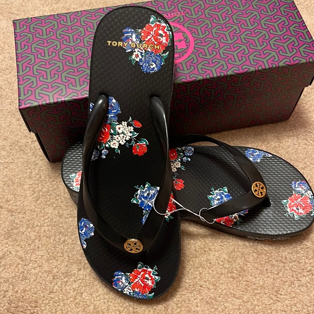 NWT Tory Burch Sandals 9 $98
